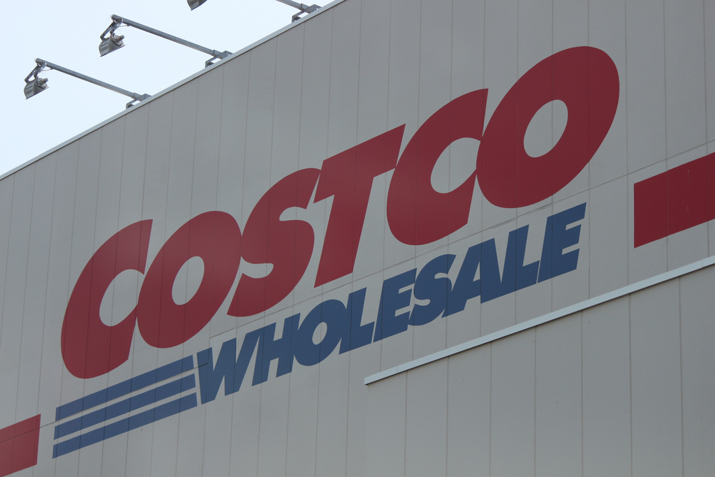how does costco make money on gas