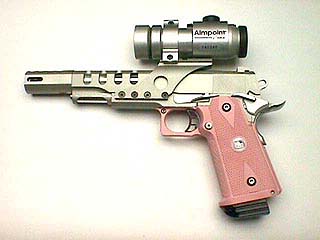 hellokittygun.jpg