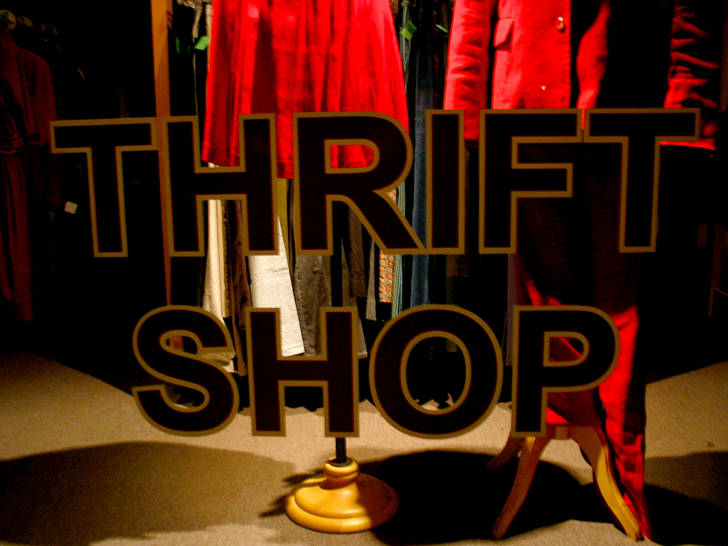 How to Get the Best Deals at Thrift Stores - SavingAdvice.com Blog