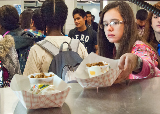 federal and food banks help kids eat lunches over the summer when there are no school meals