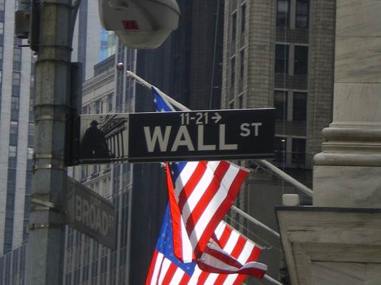 The S&P 500 index fall 12 points short of 2000