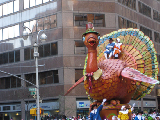 What's open and closed on Thanksgiving Day
