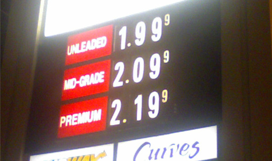 Lower gas prices will save average US family $750