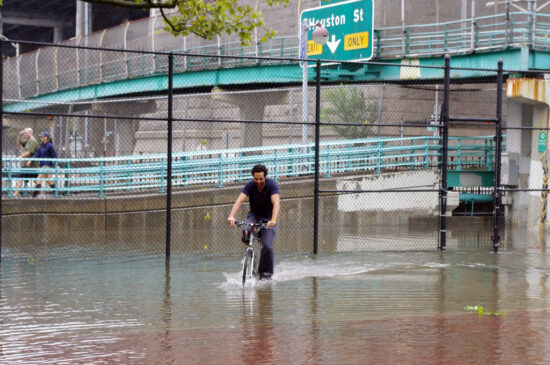 A climate change panel warms New York City will flood