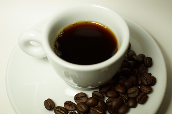 Drinking coffee lowers the risk of getting liver cancer even for drinkers