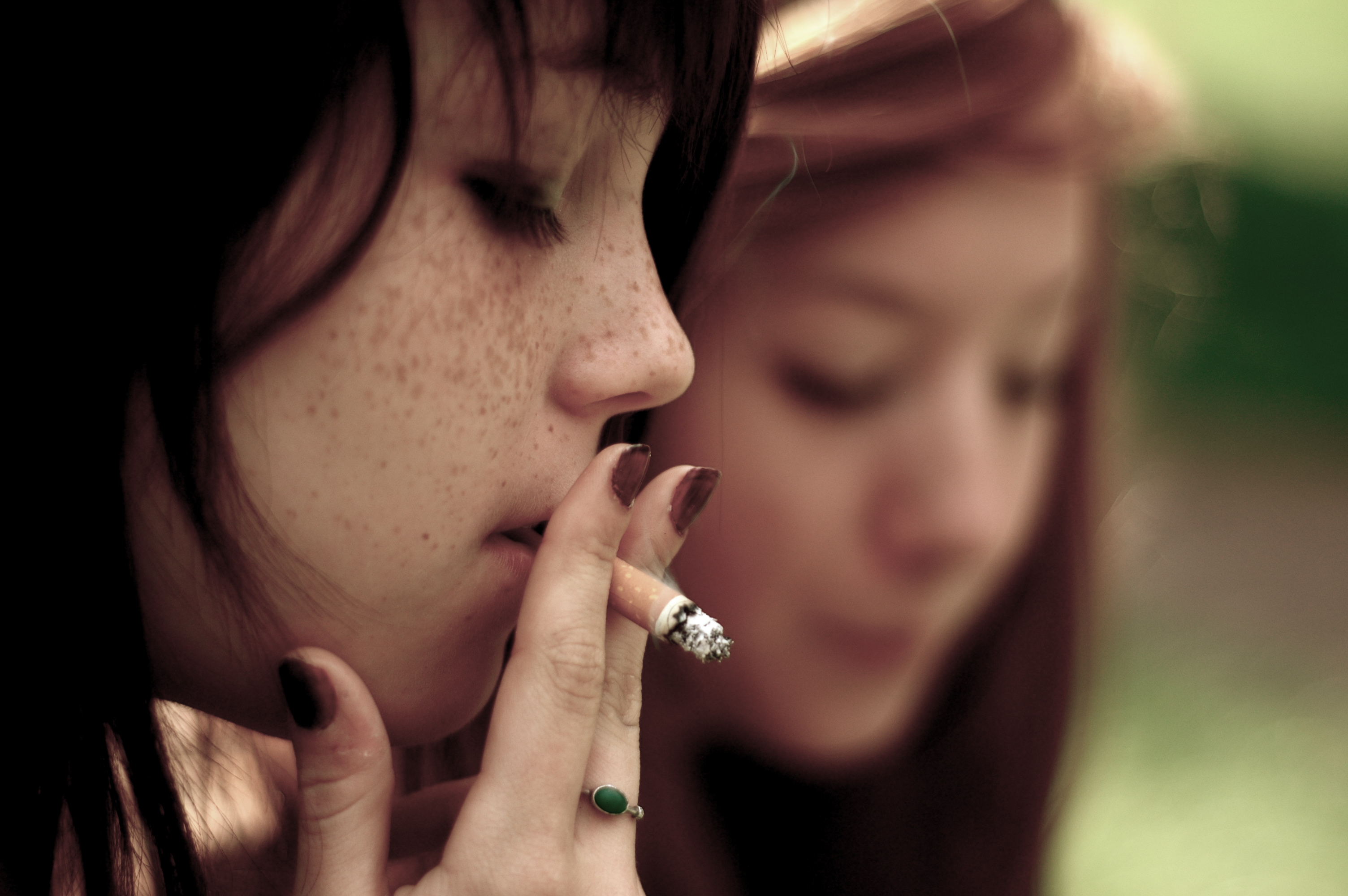 If I Smoke Outside Will My Parents Smell It - pv4tukl