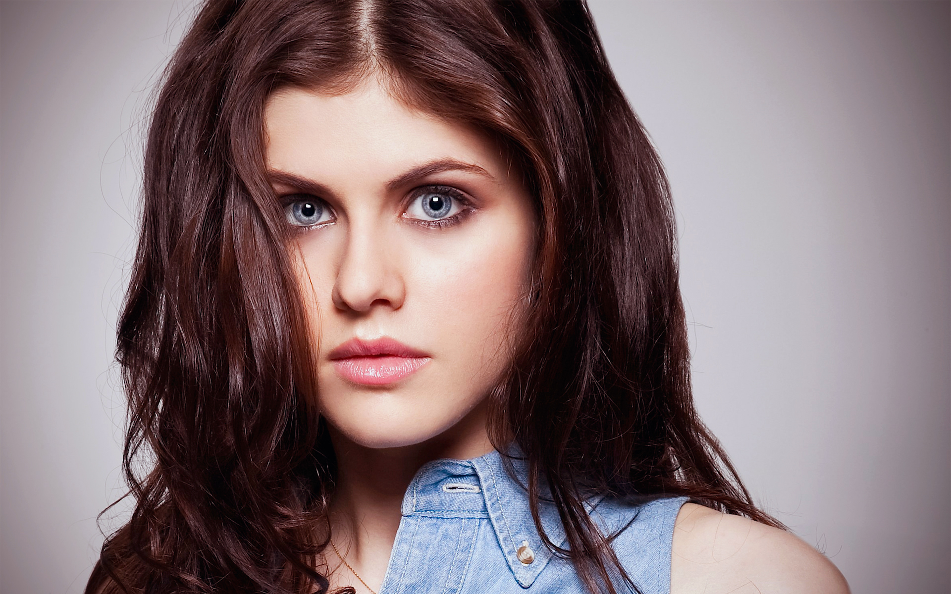 Alexandra Daddario's Net Worth Blog