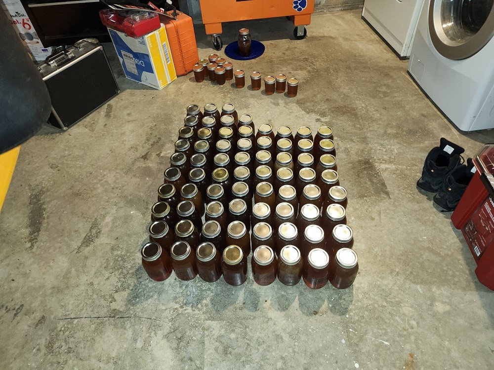 Click image for larger version

Name:	honey.jpg
Views:	100
Size:	298.6 KB
ID:	747596
