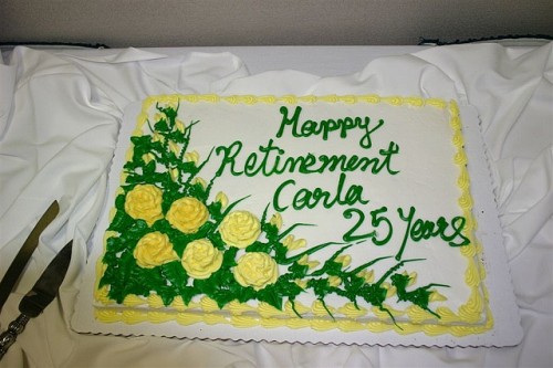 happy retirement celebration cake