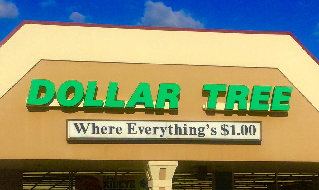 dollar tree 37841 christmas eve 2020 hours Dollar Tree Holiday Hours And Store Hours For 2018 Savingadvice Com Blog dollar tree 37841 christmas eve 2020 hours