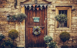 What Retail Stores Are Open/Closed on Memorial Day 2021?