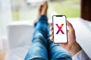 7 Reasons Why You Shouldn't Buy the Newest iPhone