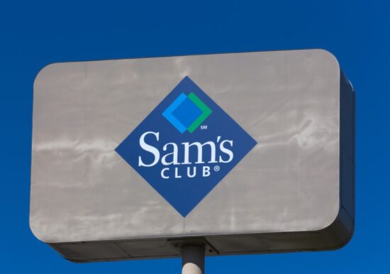 Gray Sam's Club sign with a blue background