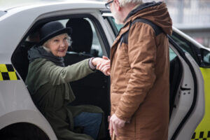 4 Ways to Find Free Transportation for Senior Citizens