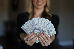 The 10 Best Places to Safely Invest $1,000 Right Now