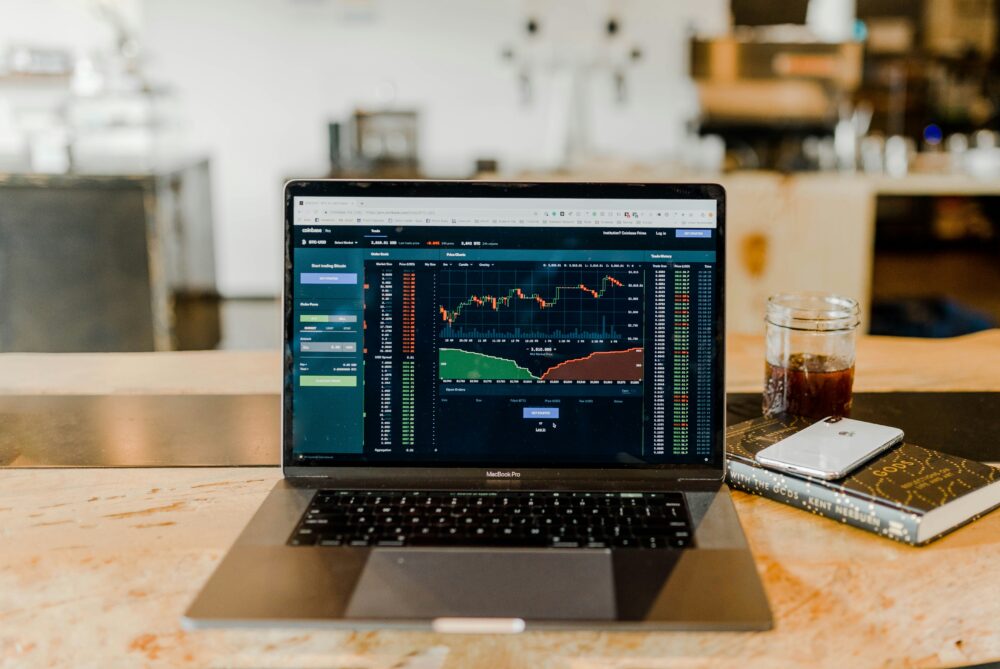 Clarivate PLC (CLVT)