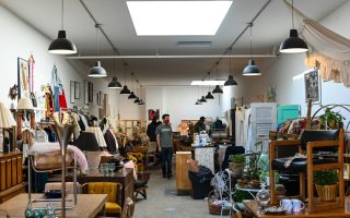 thrift store, secondhand store