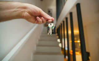 landlord, tenant, house keys