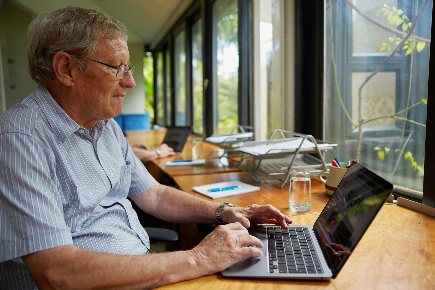 Why Some Retirees Secretly Return to Work And By no means Inform Anybody Why Some Retirees Secretly Return to Work And By no means Inform Anybody