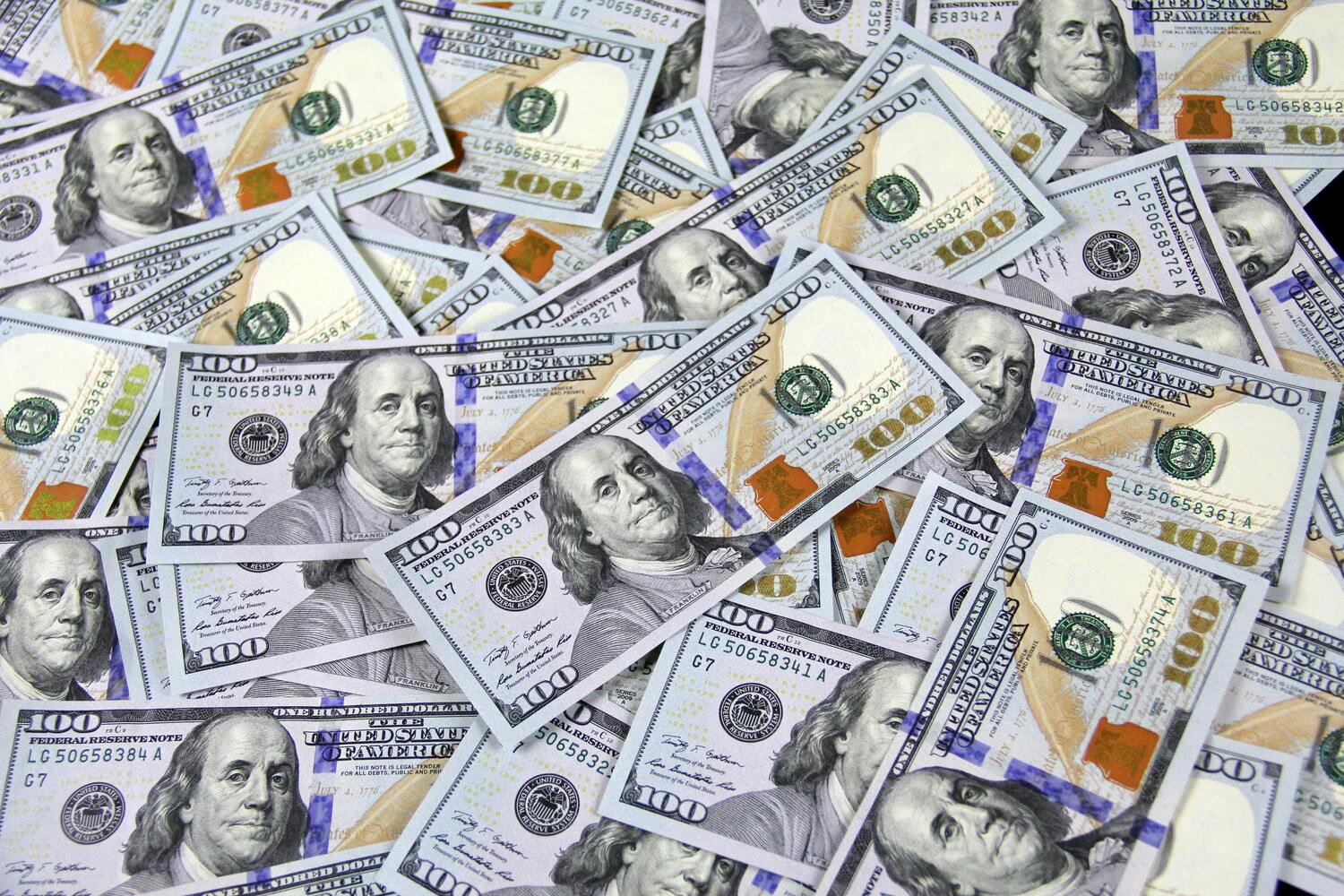 9 Cash-Saving Habits That Are Now Thought-about Financially Dangerous 9 Cash-Saving Habits That Are Now Thought-about Financially Dangerous