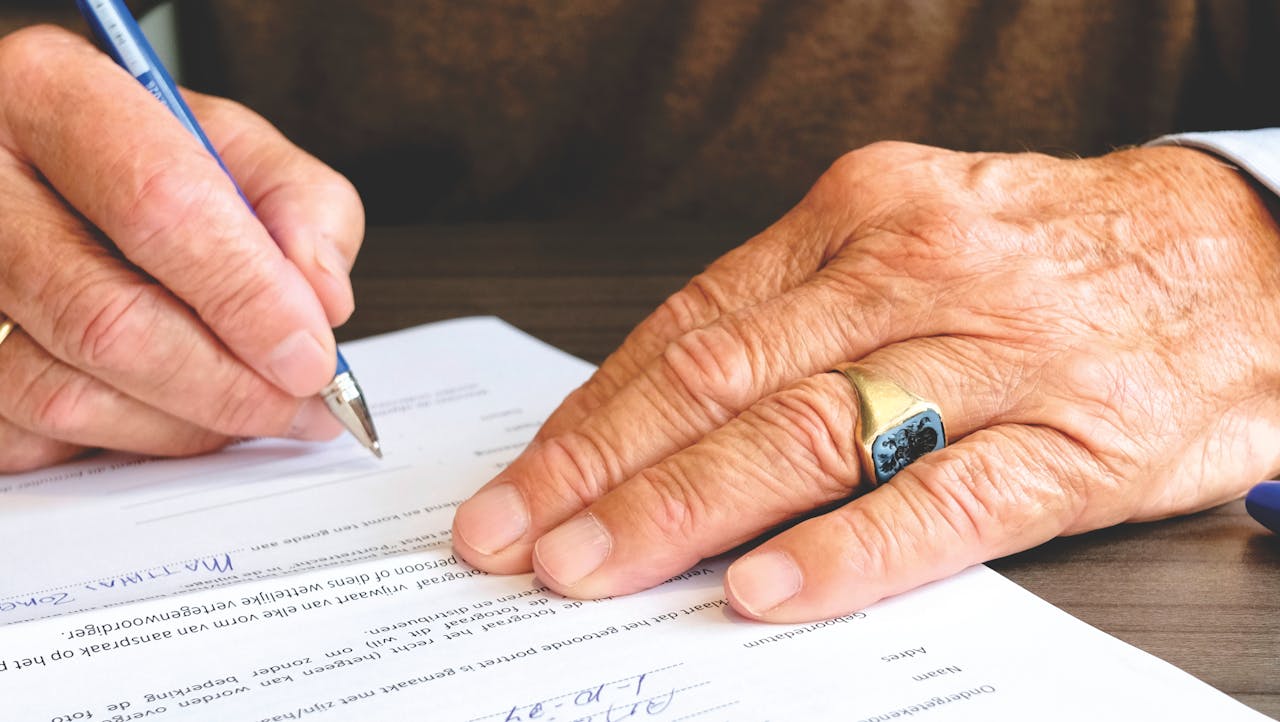 What Occurs When Two Grownup Kids Need Management Over One Father or mother’s Property? What Occurs When Two Grownup Kids Need Management Over One Father or mother’s Property?