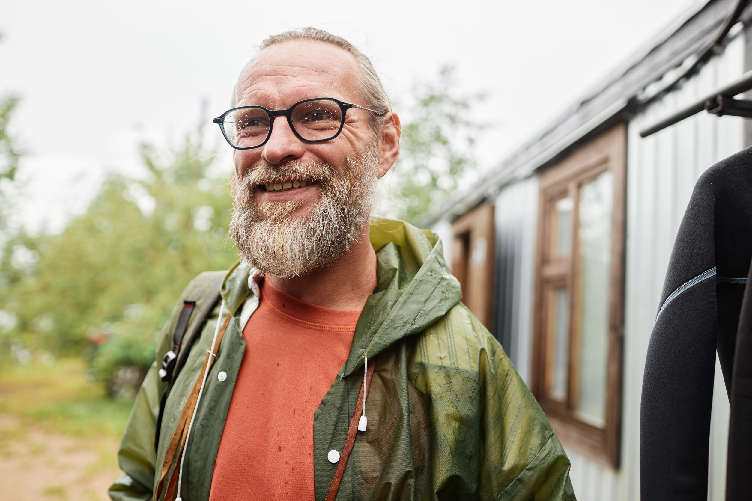 senior men going off grid in retirement