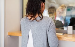 Teller offering bank switch bonus