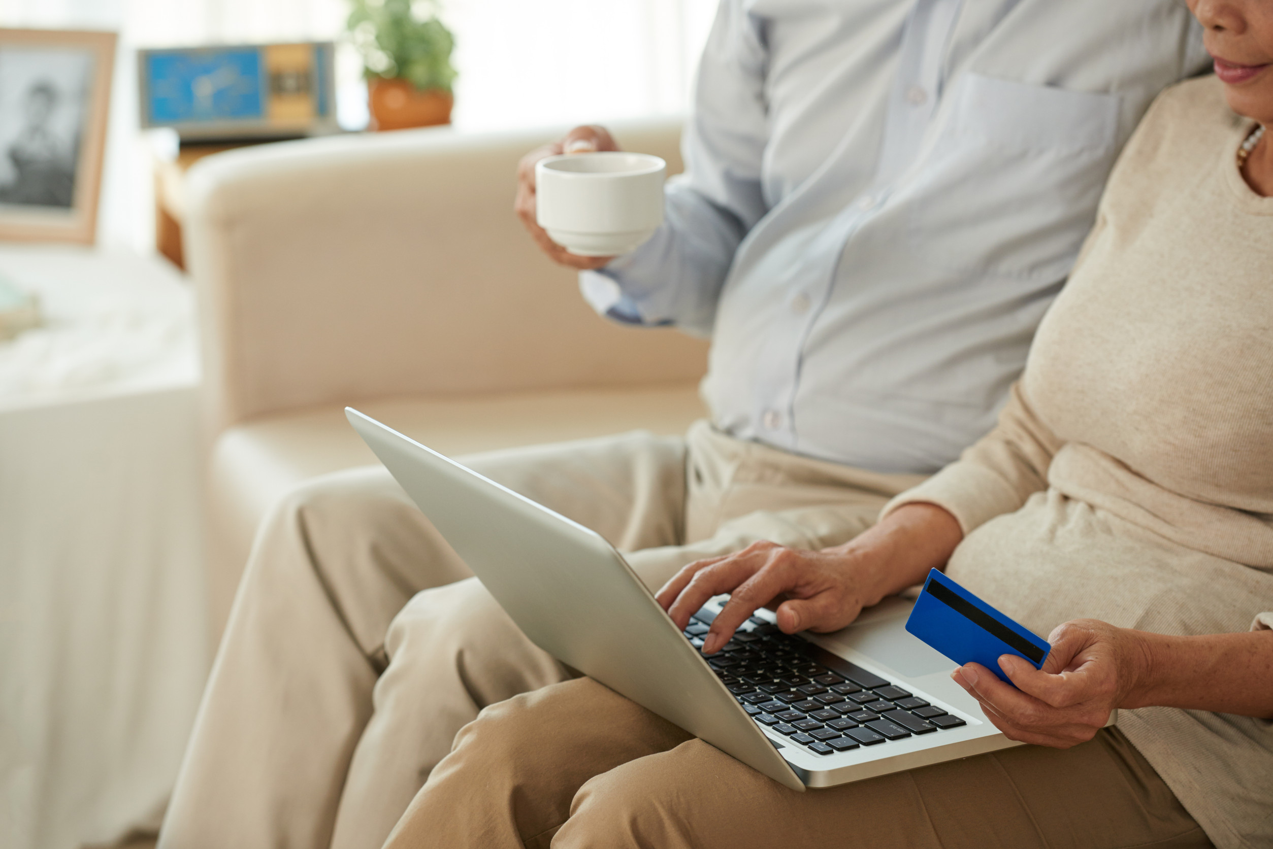 retirees spending money