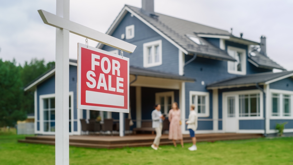 Boomers Bought Homes for Peanuts, Now They’re Refusing to Sell And It’s Costing You