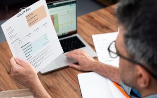 utility bill discounts seniors qualify for