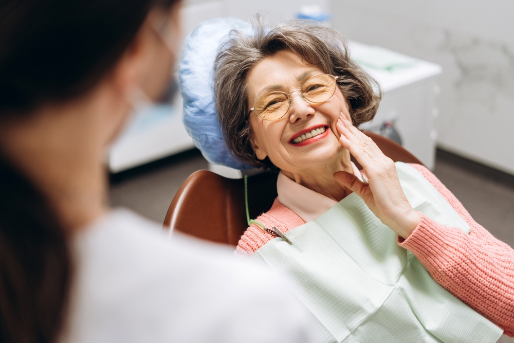 How Retirees Are Quietly Finding Free Dental Care Through Community Networks