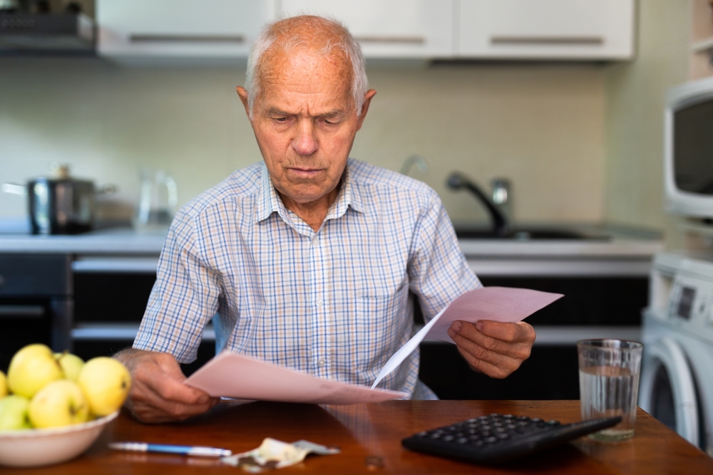The Silent Struggle Seniors Face After Losing Financial Control