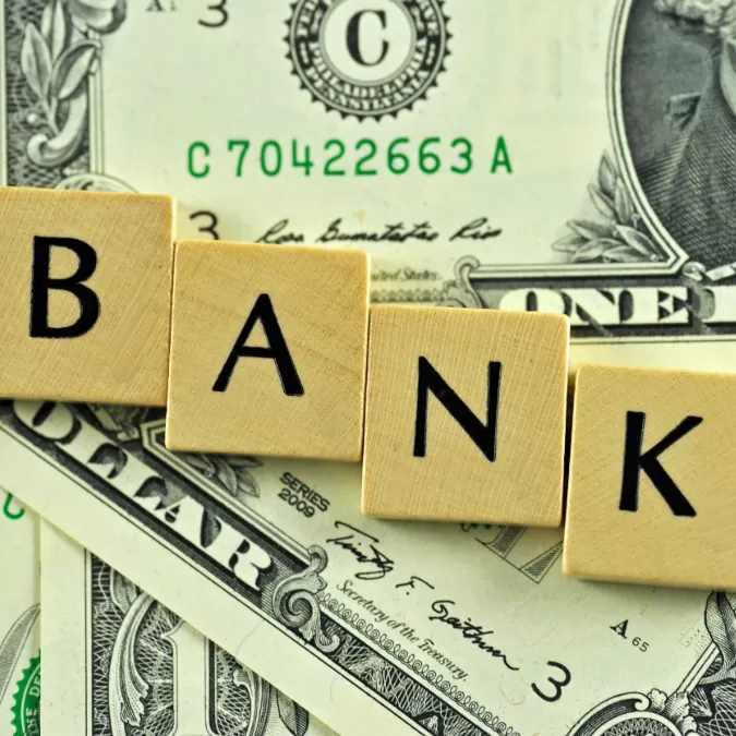Bank ATMs that offer $100 bills